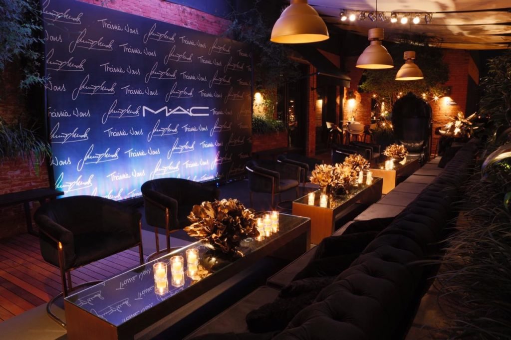 decoracao dourada para festa da mac thassia naves e junior mendes